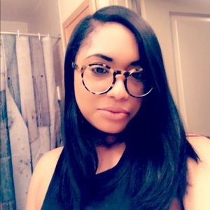 Meet your Posher, Jenai